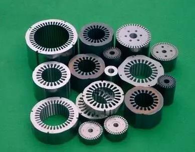 �մ��c����Ƭ��ճ����ʲô�z��